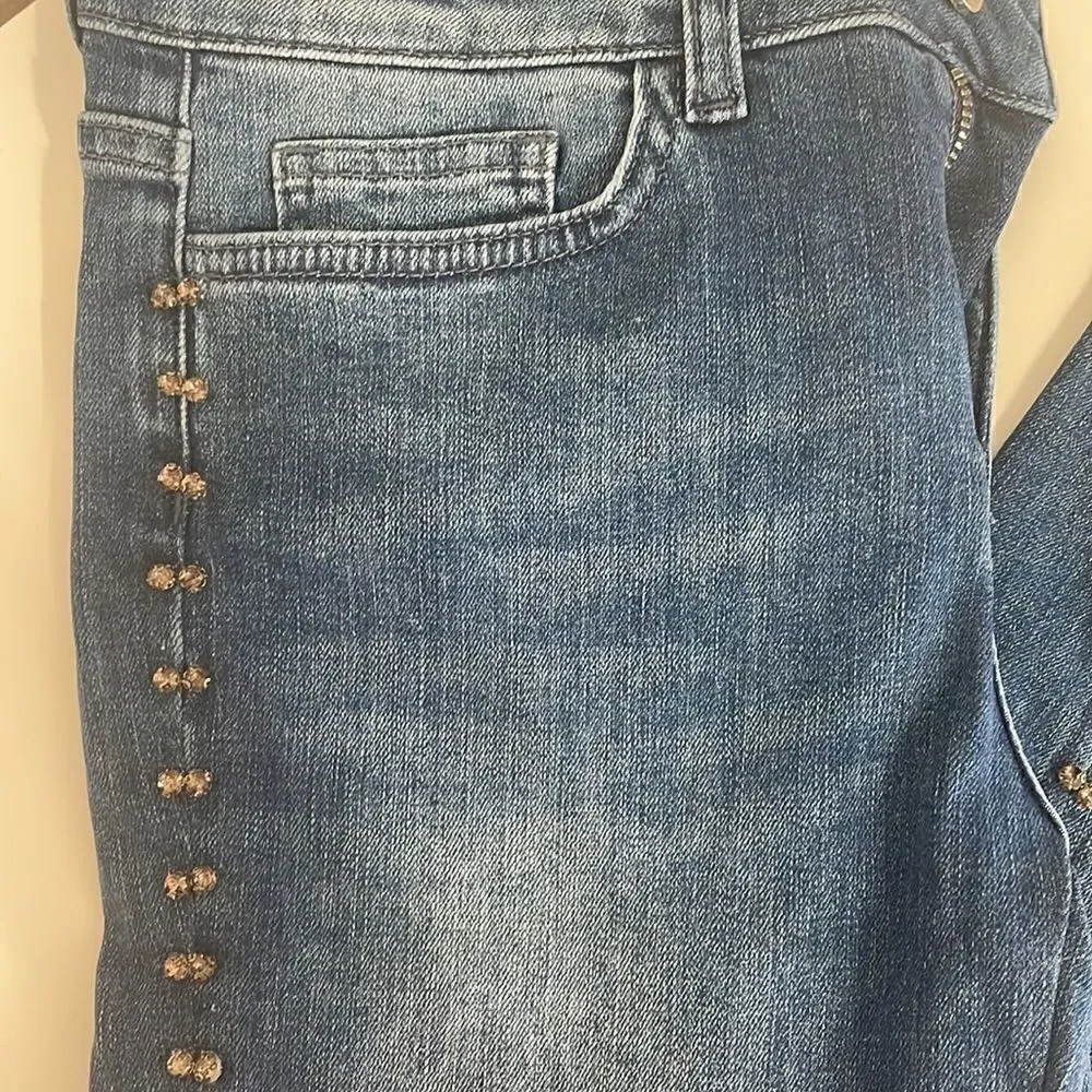 Relish fashionable jeans